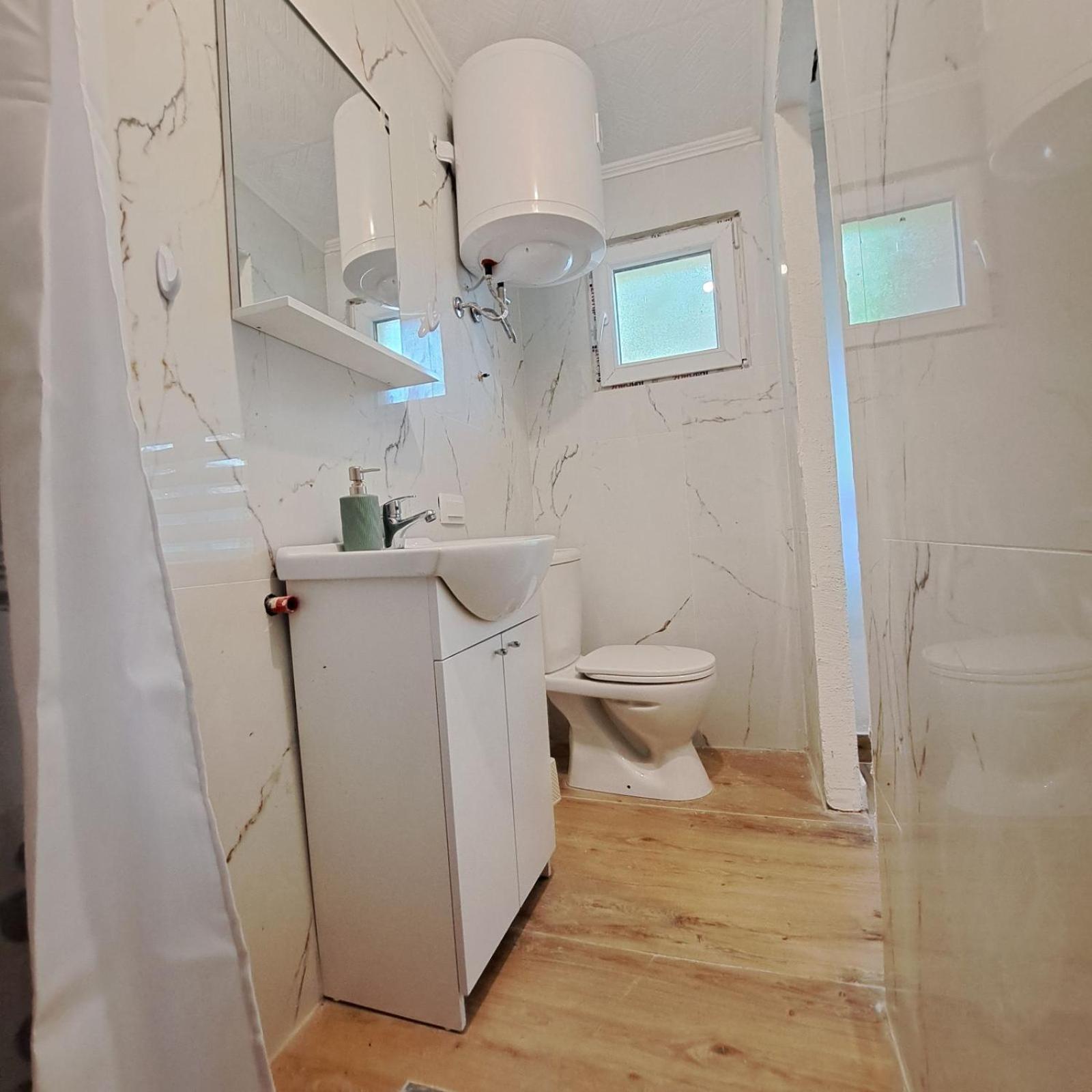 Unique Apartment Centar Podgorica Ngoại thất bức ảnh