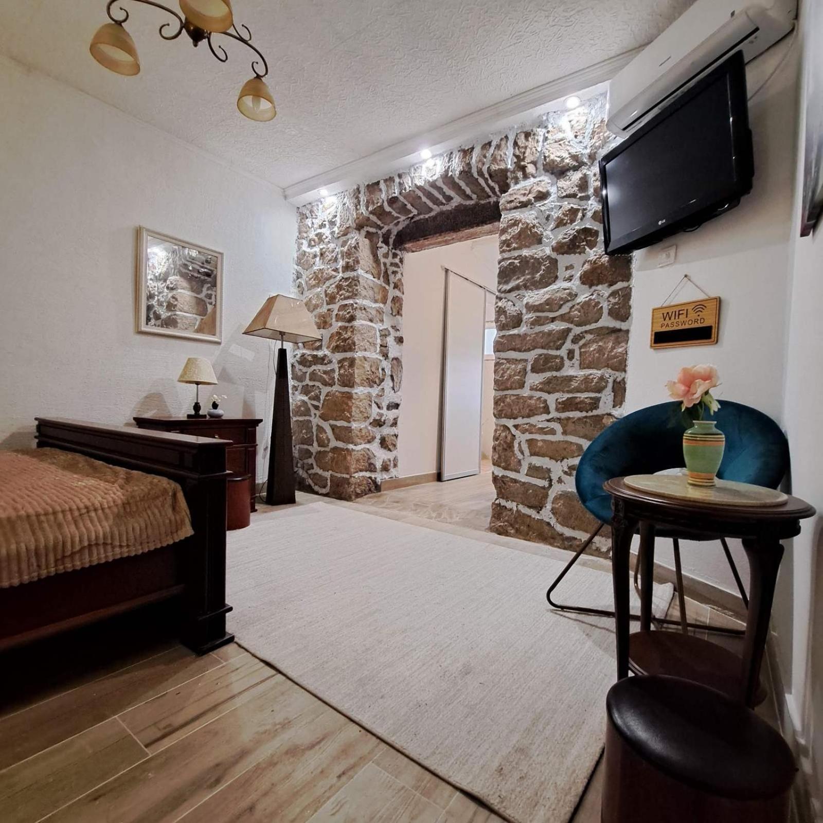 Unique Apartment Centar Podgorica Ngoại thất bức ảnh